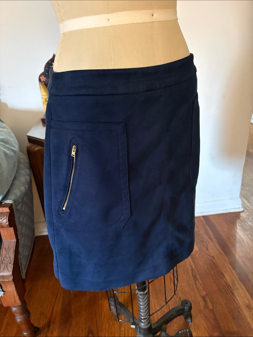 Loft Classic Navy  Skirt with Zip Pockets size 8